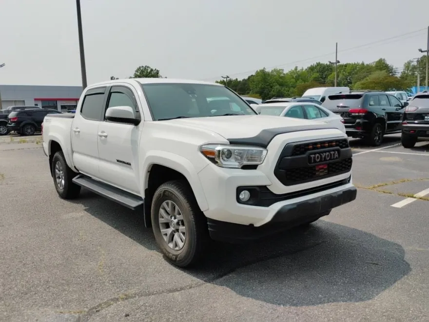 2019 Toyota Tacoma SR5 Double Cab photo 1