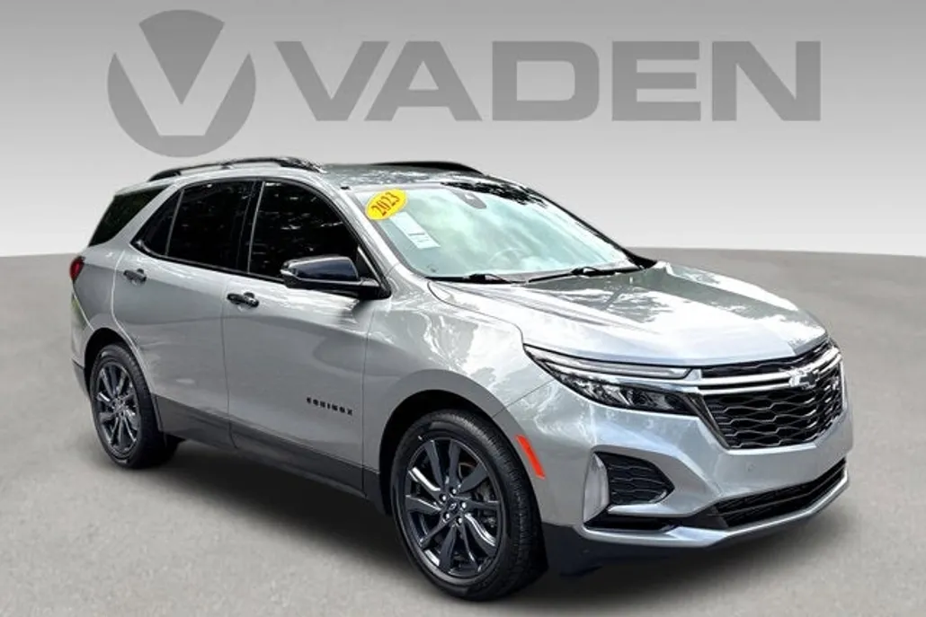 2023 Chevrolet Equinox RS photo 1