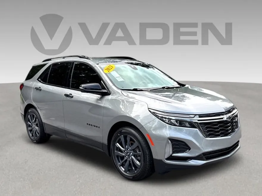 2023 Chevrolet Equinox RS photo 1