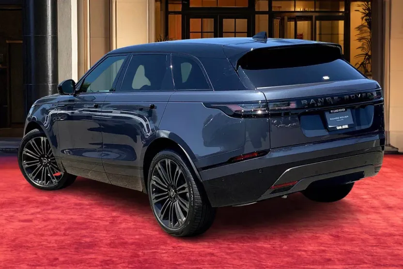 2026 Land Rover Range Rover Velar SE photo 1