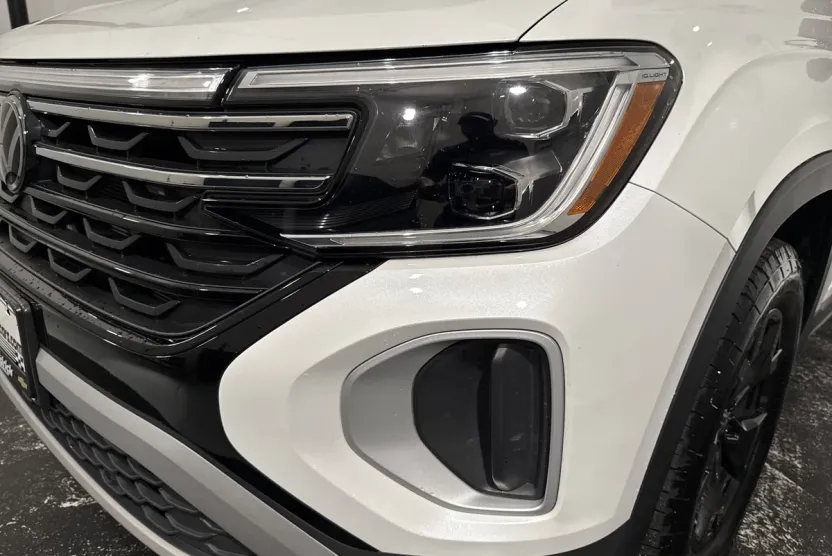 2024 Volkswagen Atlas Peak Edition SEL photo 1