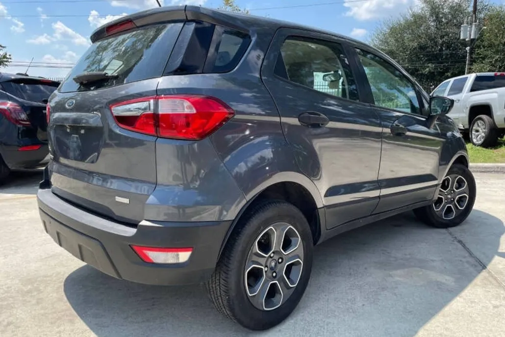2020 Ford EcoSport S photo 1
