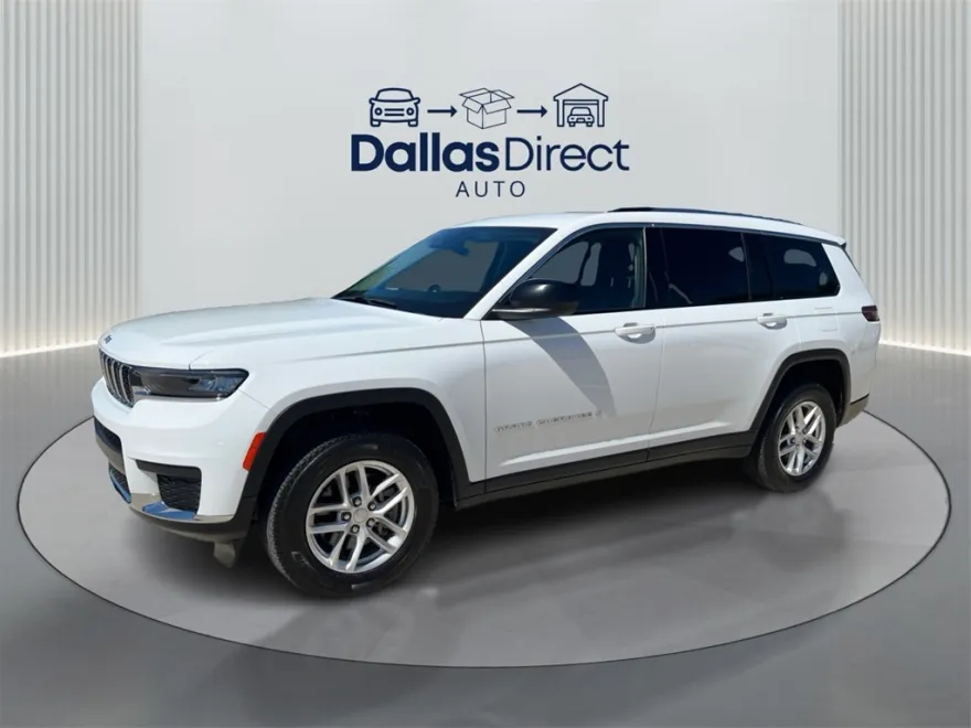 2022 Jeep Grand Cherokee Laredo photo 1