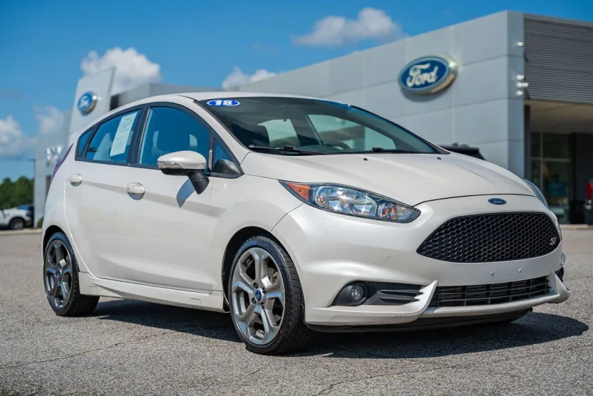 2018 Ford Fiesta ST photo 1
