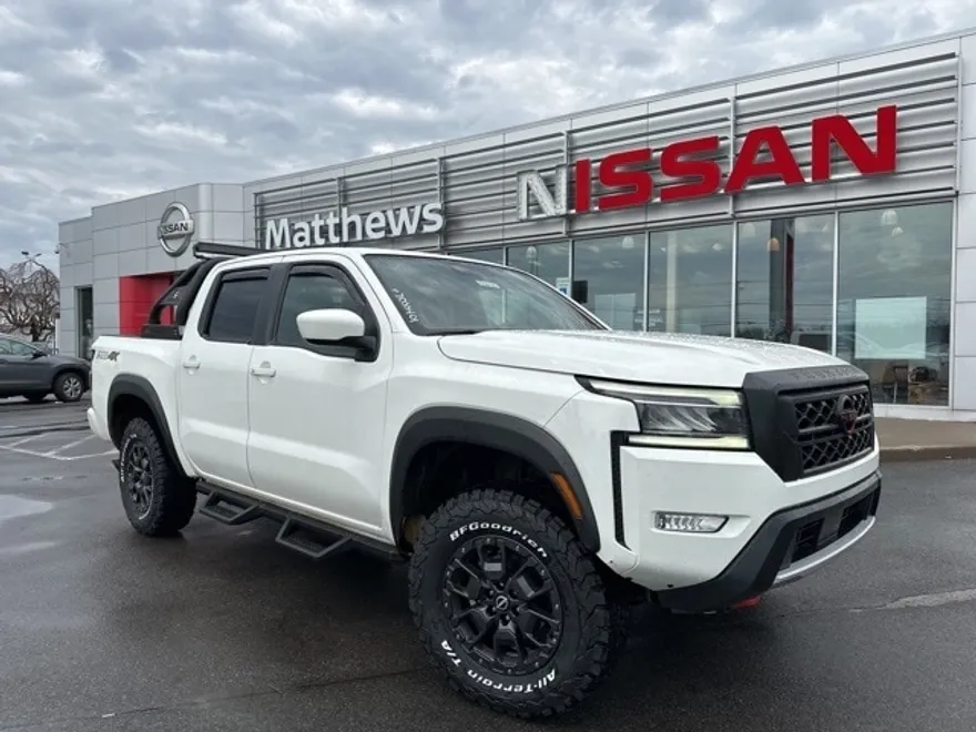 2023 Nissan Frontier PRO-4X photo 1