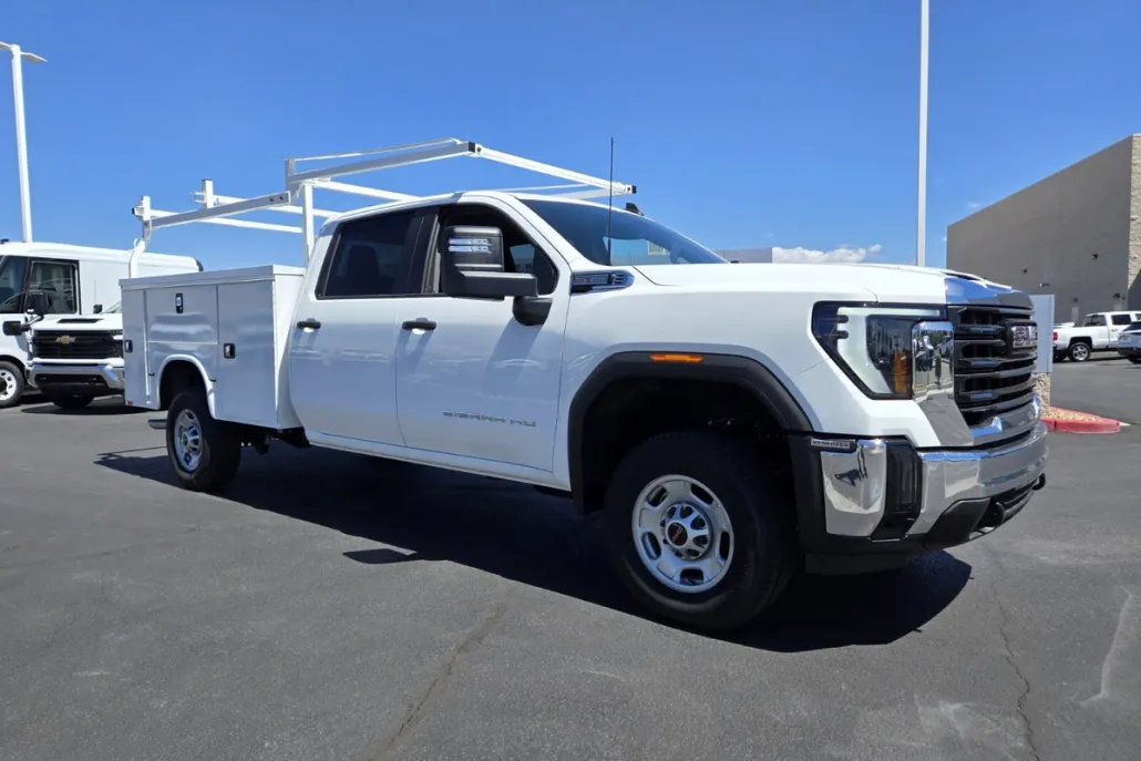 2024 Gmc Sierra 2500 HD Pro photo 1