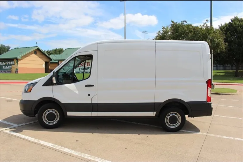2018 Ford Transit Van photo 1