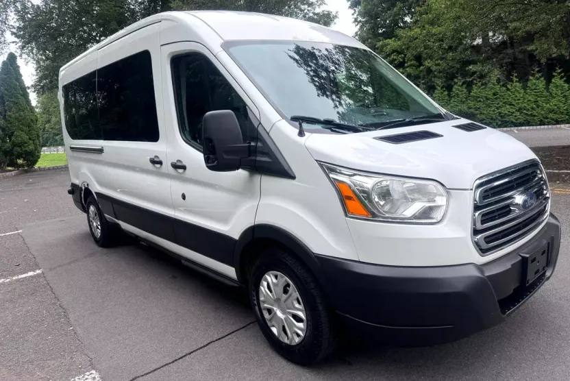 2019 Ford Transit XL photo 1