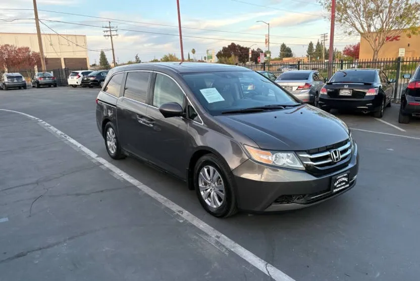 2014 Honda Odyssey EX-L photo 1
