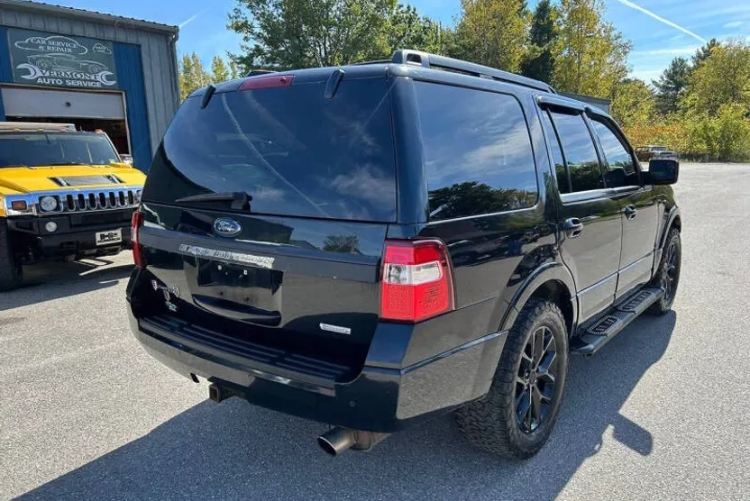 2016 Ford Expedition Limited photo 1