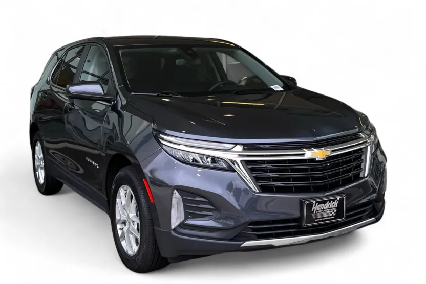 2023 Chevrolet Equinox LT photo 1