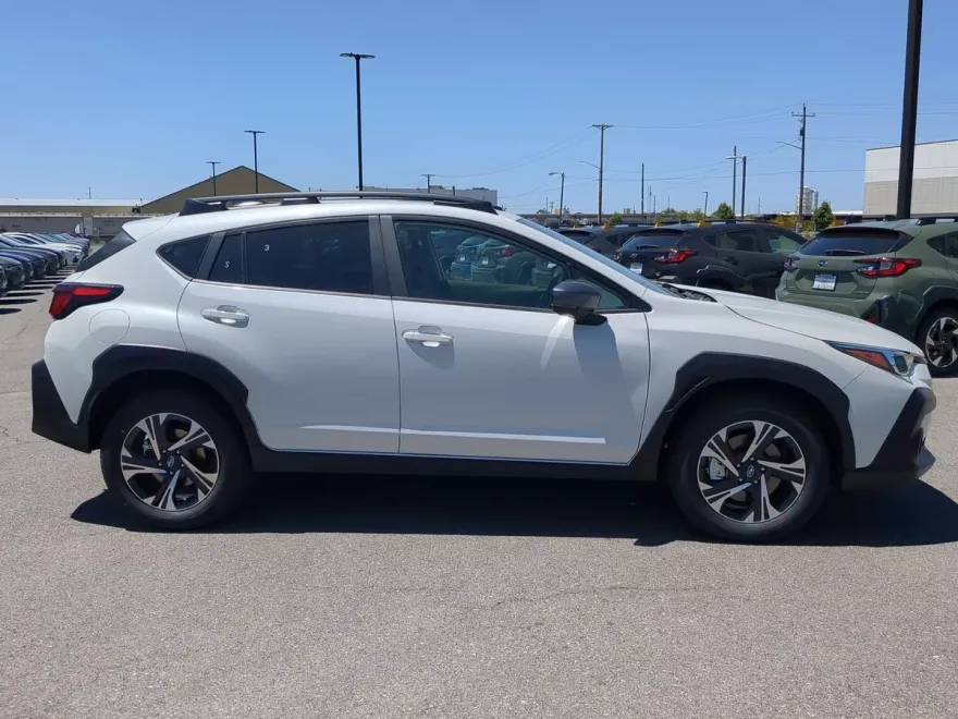 2025 Subaru Crosstrek Premium photo 1