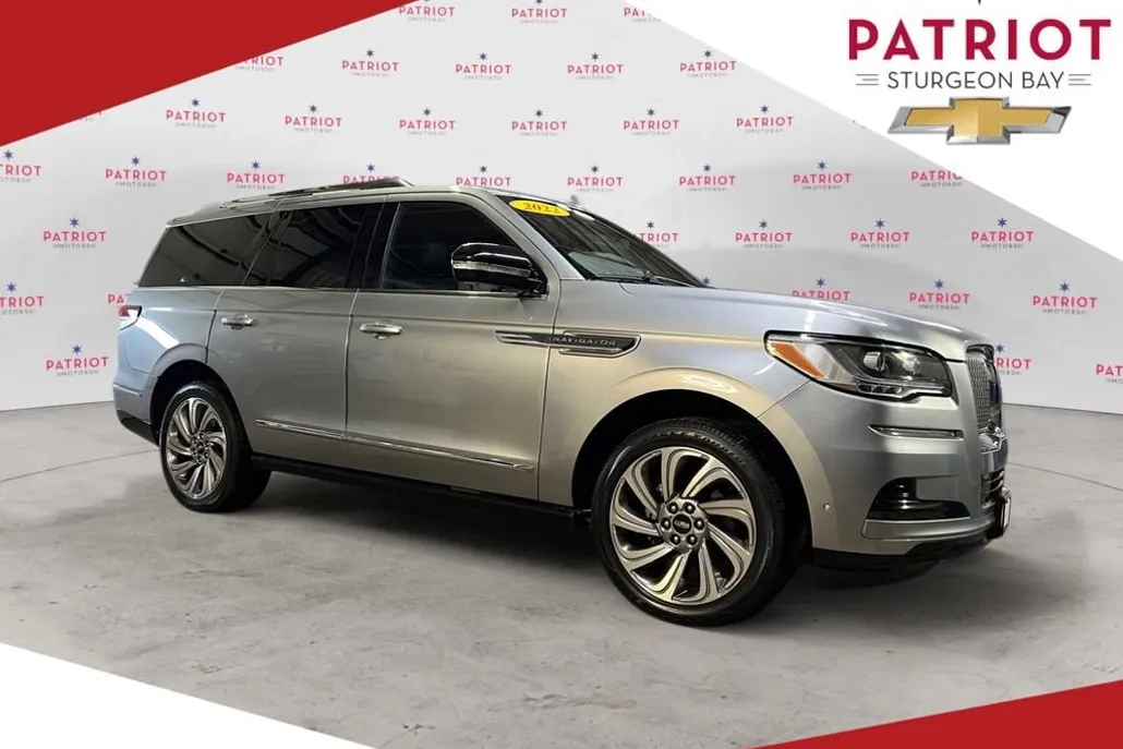 2022 Lincoln Navigator Reserve photo 1