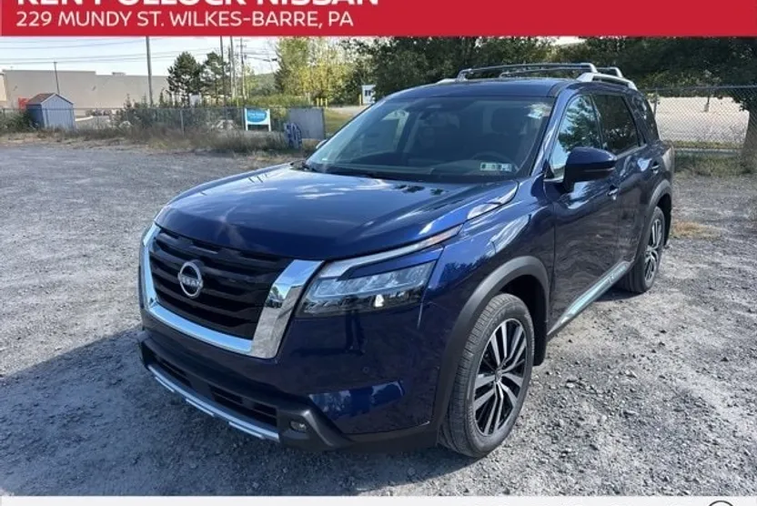 2025 Nissan Pathfinder Platinum photo 1