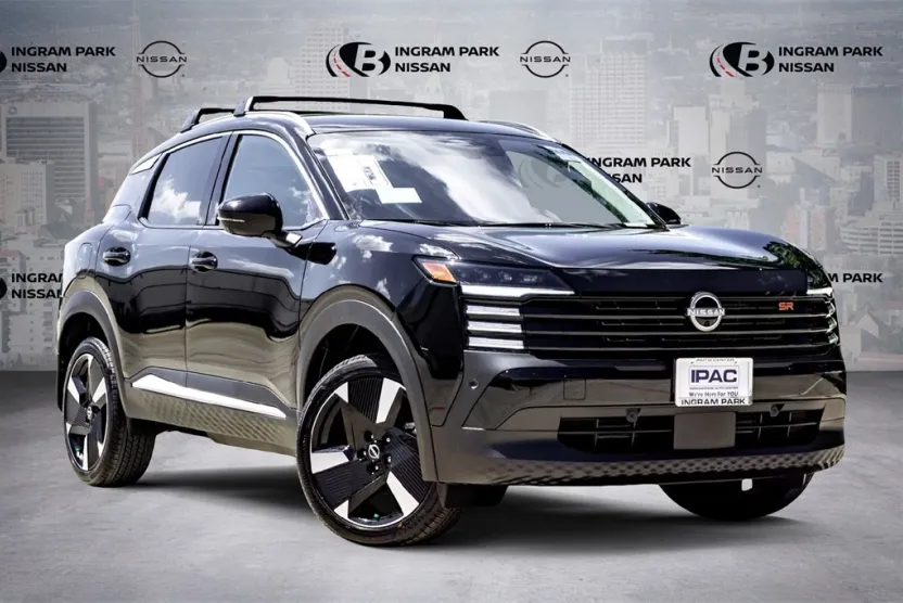 2026 Nissan Kicks SR photo 1