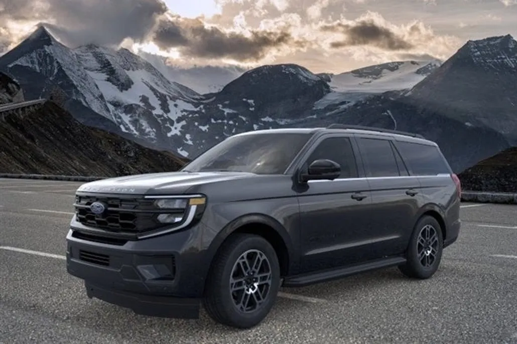 2025 Ford Expedition photo 1