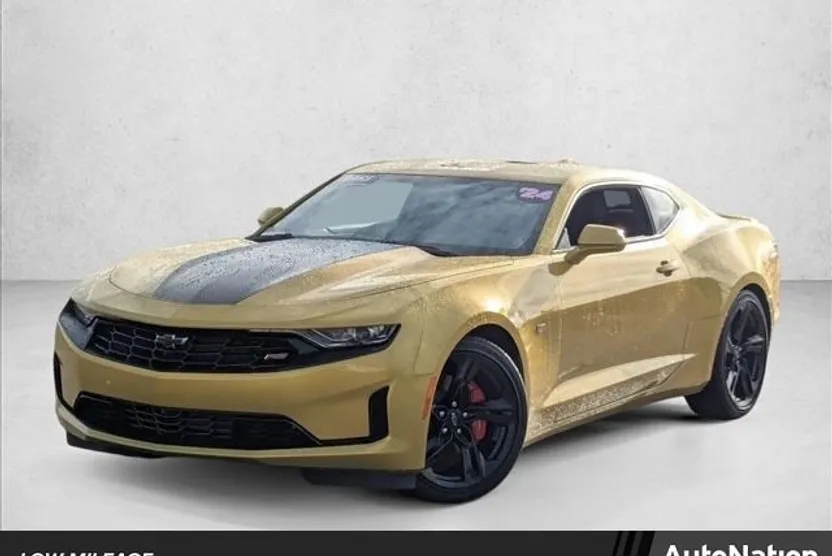 2024 Chevrolet Camaro 1LT photo 1