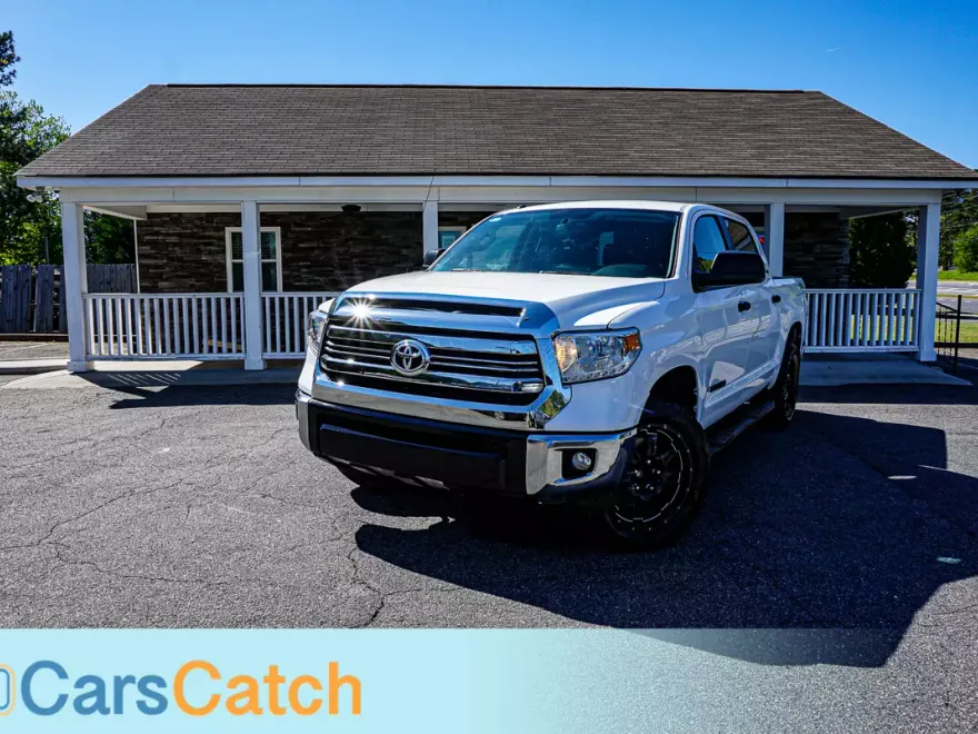 2017 Toyota Tundra SR5 photo 1