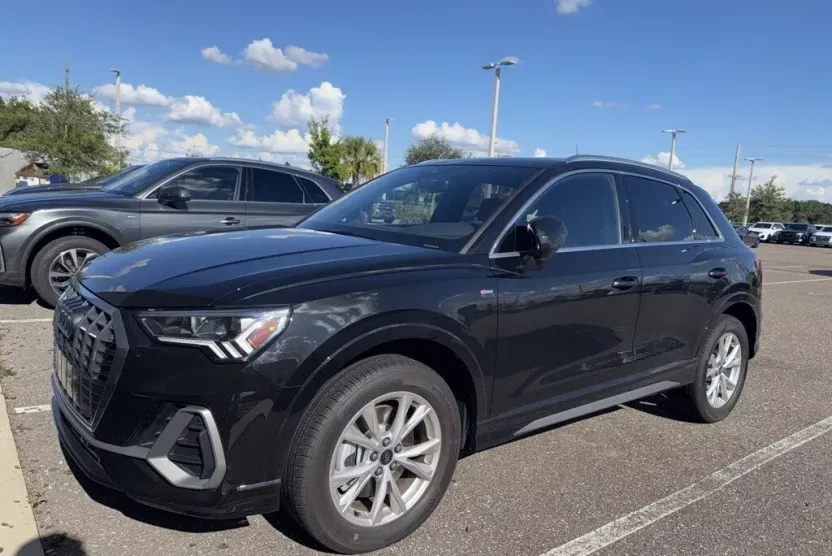 2025 Audi Q3 Premium Plus S line photo 1