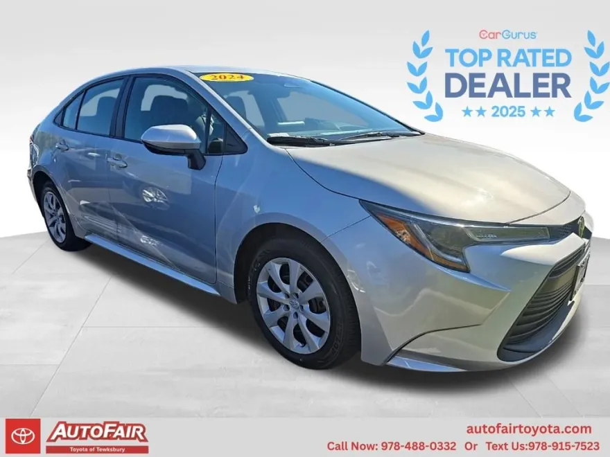 2024 Toyota Corolla LE photo 1