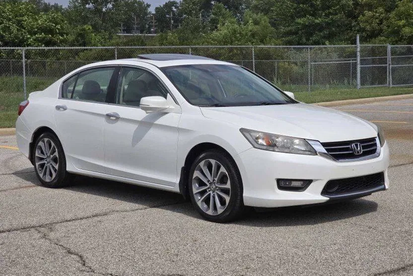2014 Honda Accord Touring photo 1
