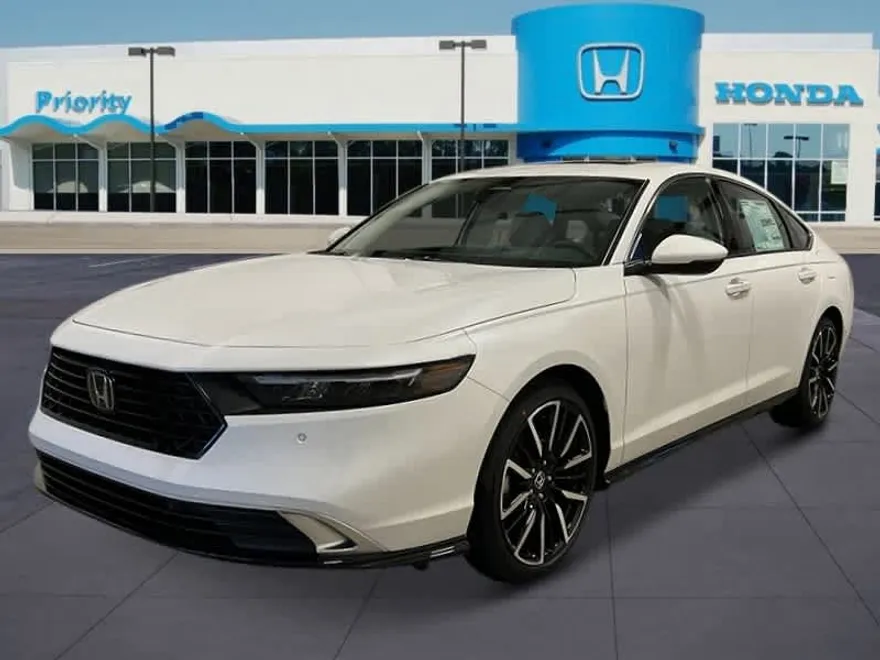 2025 Honda Accord Hybrid Touring photo 1