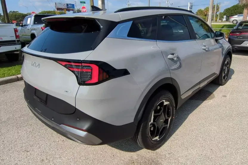 2026 Kia Sportage Hybrid EX photo 1