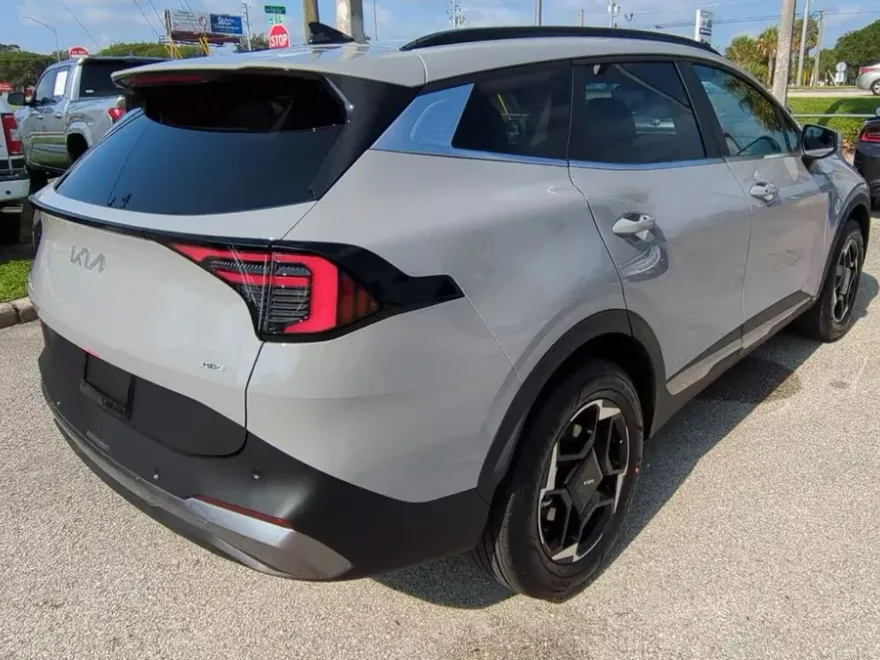 2026 Kia Sportage Hybrid EX photo 1