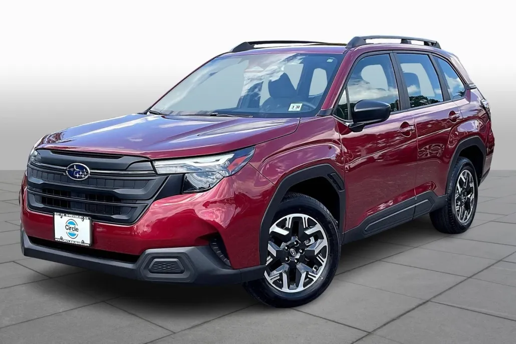 2025 Subaru Forester Base photo 1