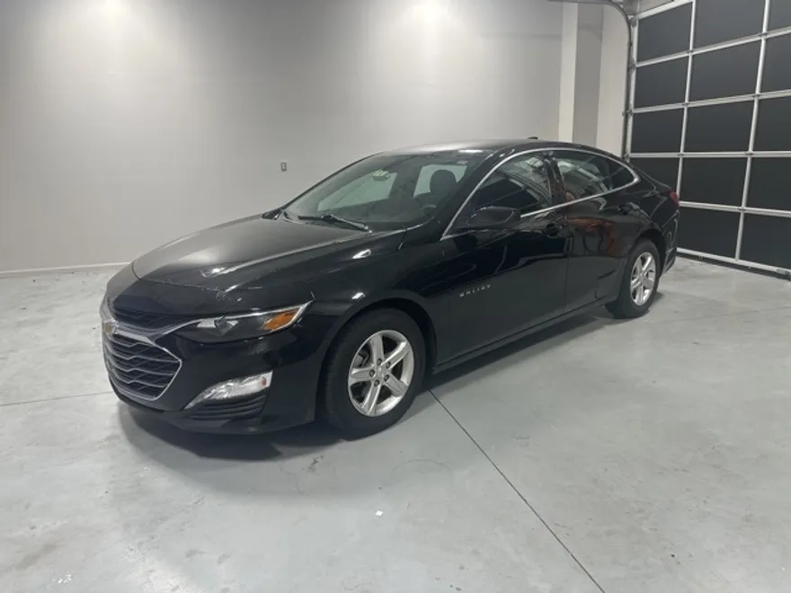 2022 Chevrolet Malibu 1LT photo 1