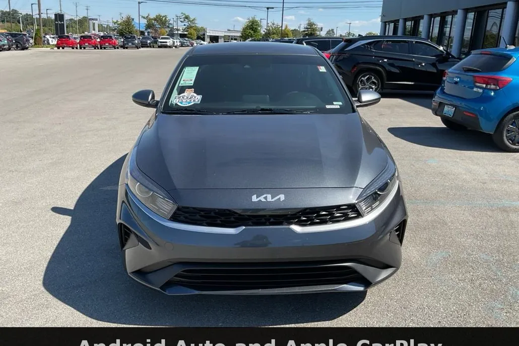 2024 Kia Forte LXS photo 1