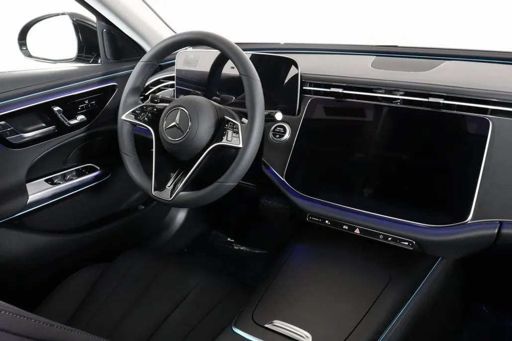 2025 Mercedes Benz E 350 4MATIC photo 1