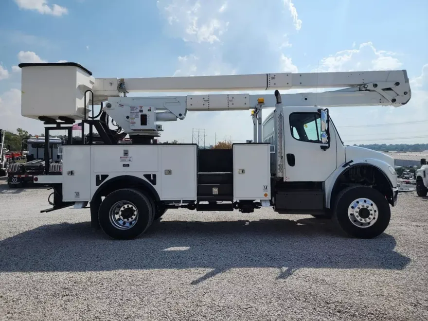 2019 Freightliner M2 106 Medium Duty photo 1