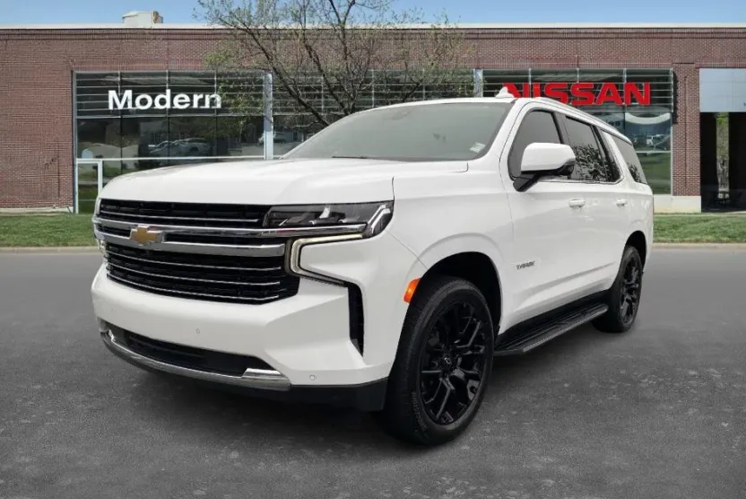 2022 Chevrolet Tahoe LT photo 1