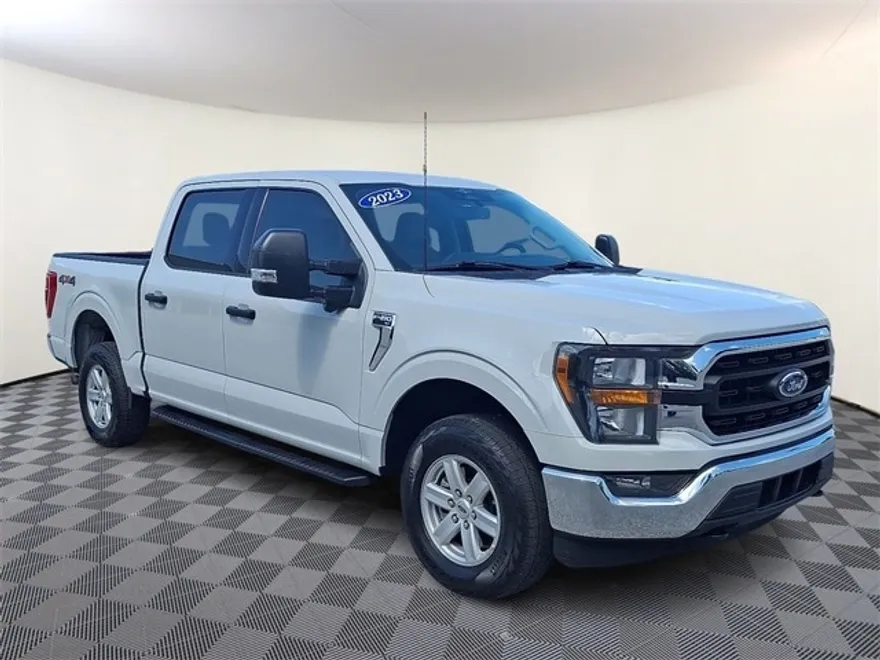 2023 Ford F-150 XLT photo 1