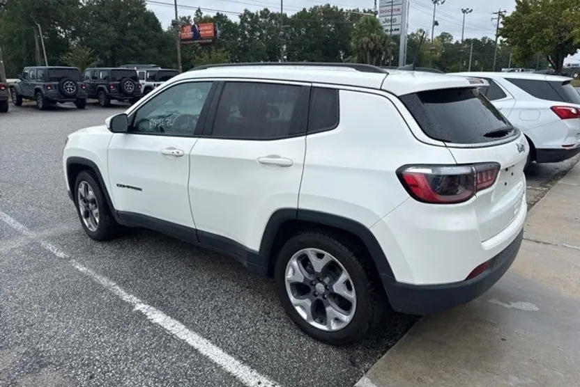 2021 Jeep Compass Limited photo 1