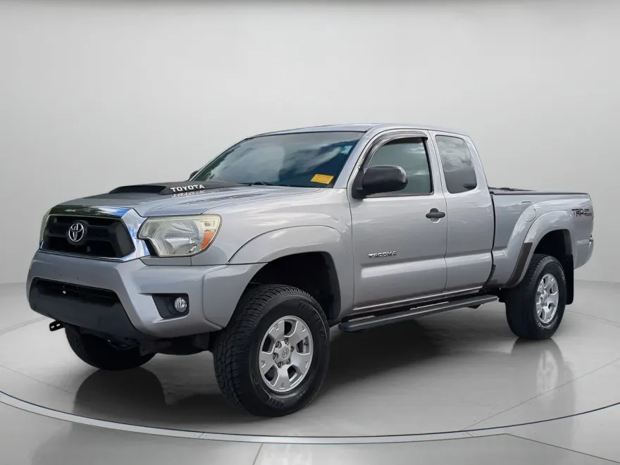 2015 Toyota Tacoma 4x4 V6 Access Cab photo 1