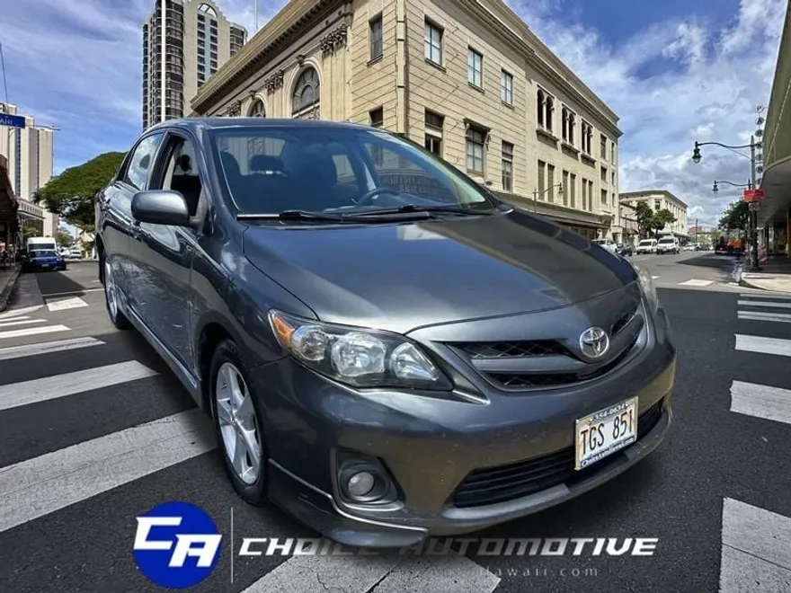2011 Toyota Corolla S photo 1