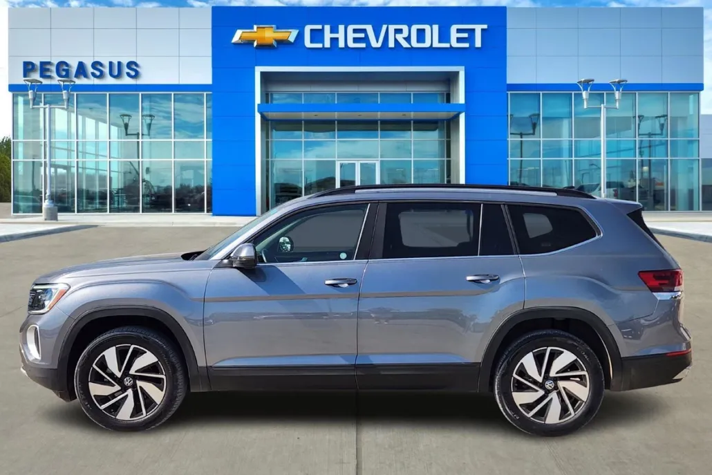 2024 Volkswagen Atlas SE Technology photo 1