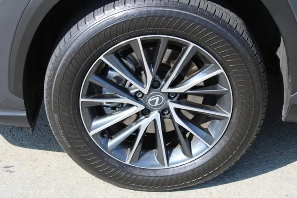 2025 Lexus NX 350h Premium photo 1