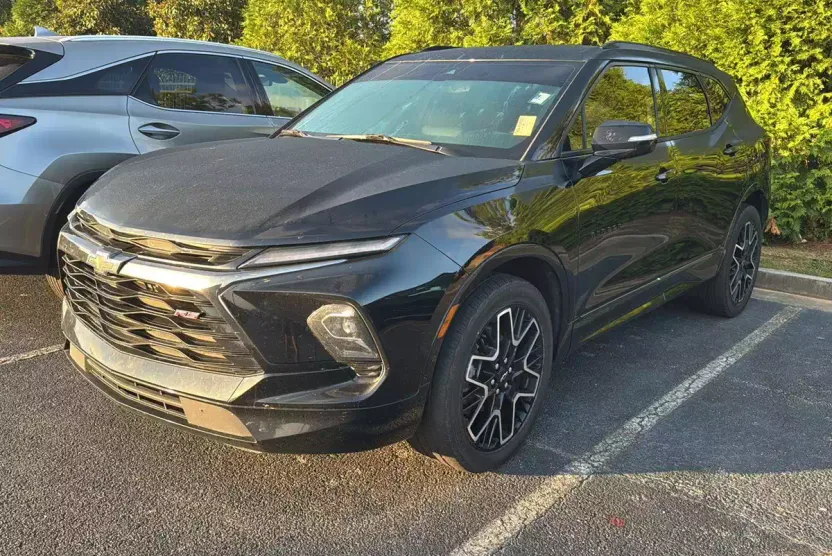 2023 Chevrolet Blazer RS photo 1