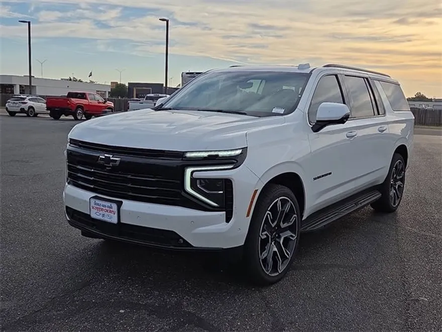 2025 Chevrolet Suburban RST photo 1