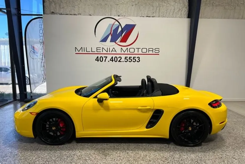 2017 Porsche Boxster S photo 1