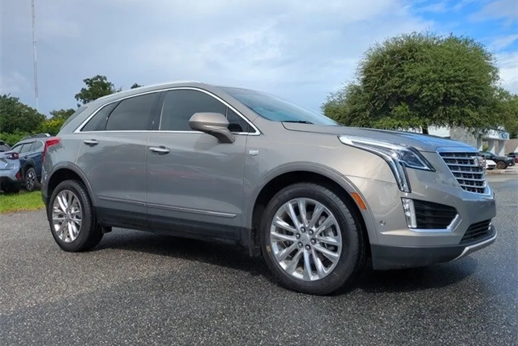 2018 Cadillac XT5 Platinum photo 1