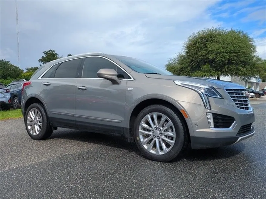 2018 Cadillac XT5 Platinum photo 1