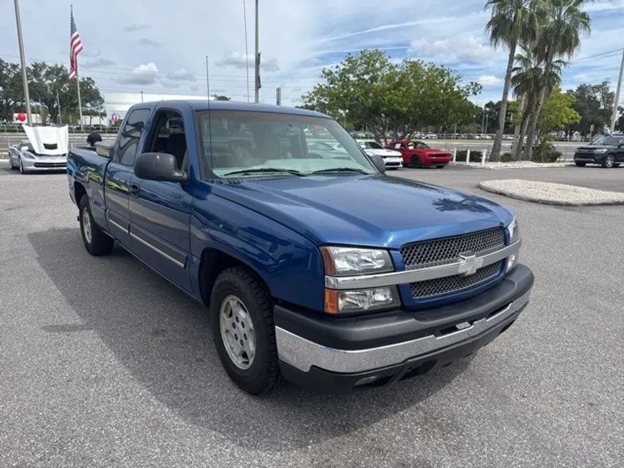 2003 Chevrolet Silverado 1500 LS photo 1