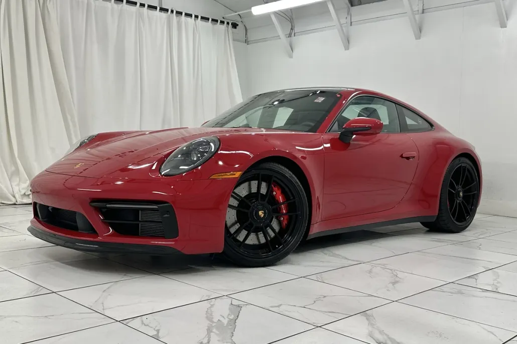 2023 Porsche 911 4 GTS photo 1