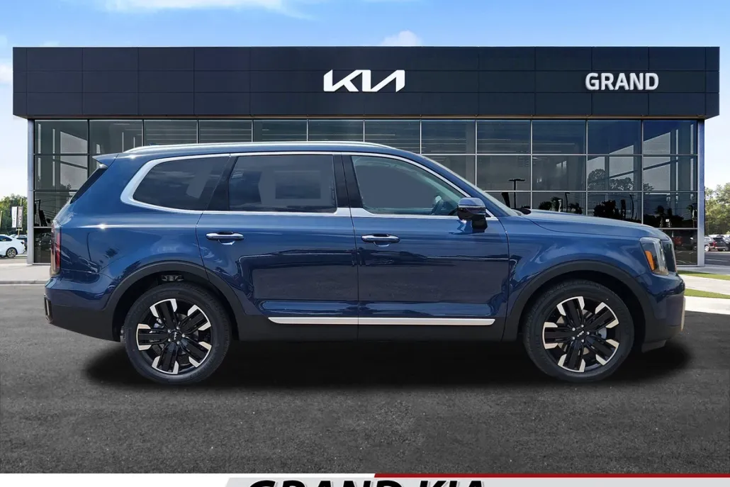 2025 Kia Telluride SX photo 1
