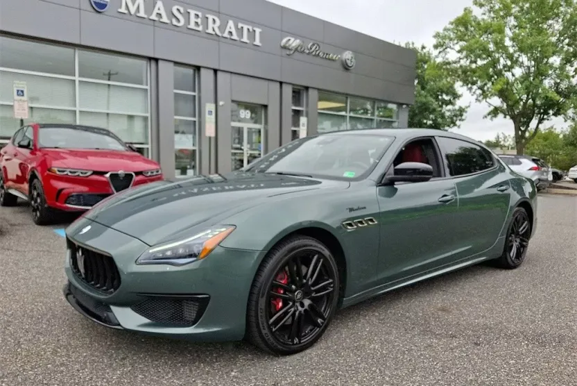 2022 Maserati Quattroporte Modena Q4 photo 1