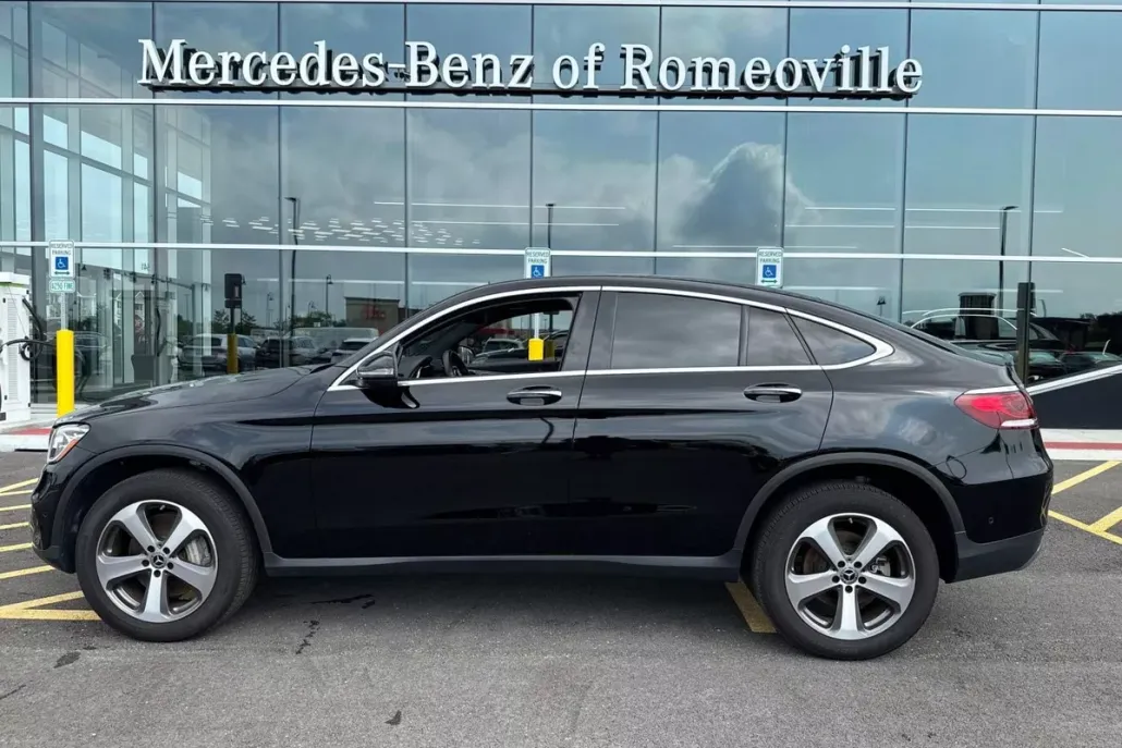 2023 Mercedes Benz GLC 300 4MATIC Coupe photo 1